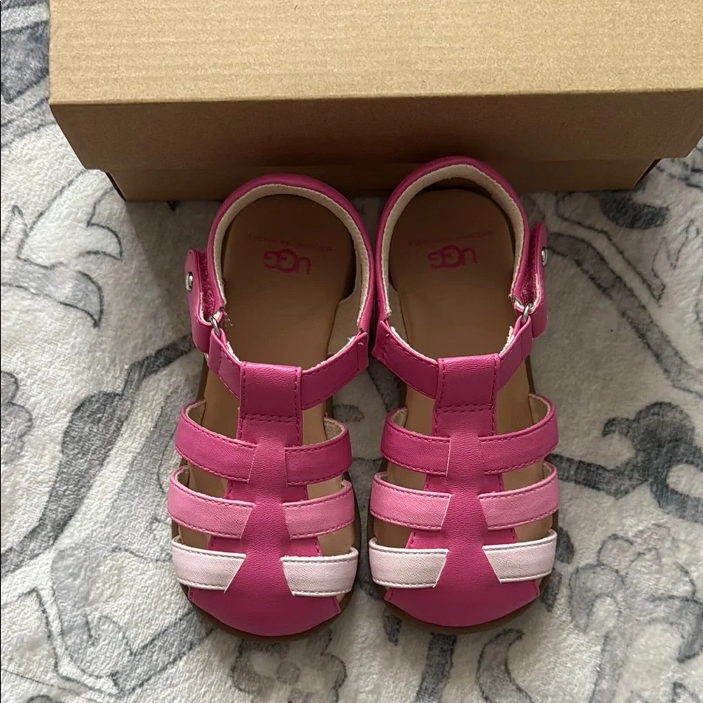 UGG Pink Sandals for Effortless Style - Picture 1 of 5